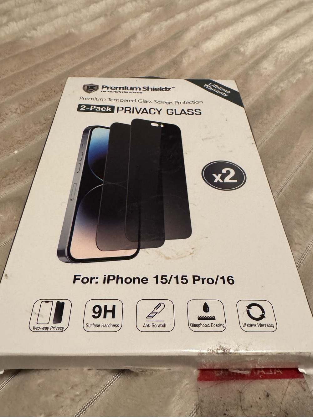 Privacy Glass Screen Protector for iPhone 15 / 15 Pro / 16 - Black (2-Pack)